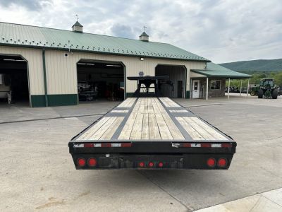 Used 2022 PJ LD30' Straight Deck