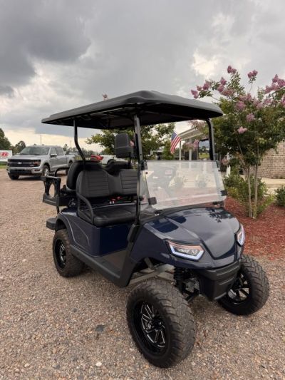 New 2025 MadJax E4 Lifted - Lithium Golf Cart