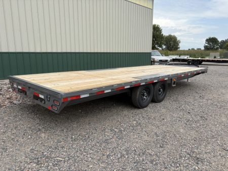 New 2026 24' 14k Diamond C Deckover Trailer