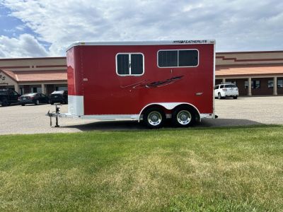 Used 2005 Featherlite Trailers 2H Straight Load B P Horse Trailer