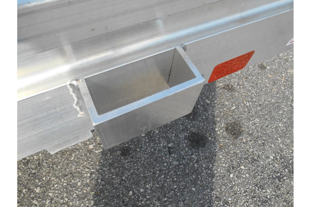 New 2027 Aluma 72"x10' Utility, Bi-Fold Tailgate, 7" Sides 7210H-S-BT