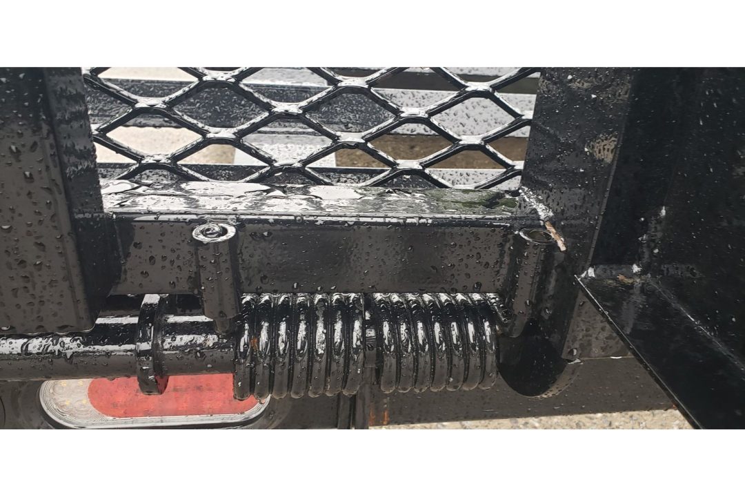 New 2026 Diamond C 8.5x20' Equipment, Deckover w/Dove & Ramps DEC207