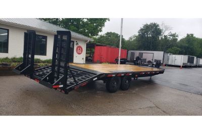 New 2026 Diamond C 8.5x20' Equipment, Deckover w/Dove & Ramps DEC207