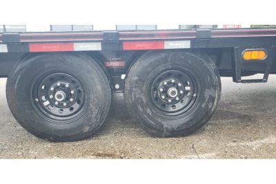 New 2026 Diamond C 8.5x20' Equipment, Deckover w/Dove & Ramps DEC207