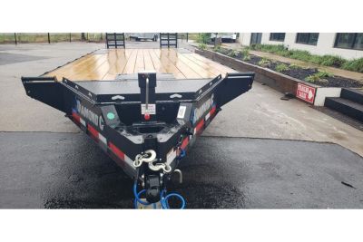 New 2026 Diamond C 8.5x20' Equipment, Deckover w/Dove & Ramps DEC207