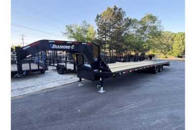 New 2026 Diamond C, 35' Gooseneck, 5' Dove & Max Ramps, 25K GVWR, FMAX210MR