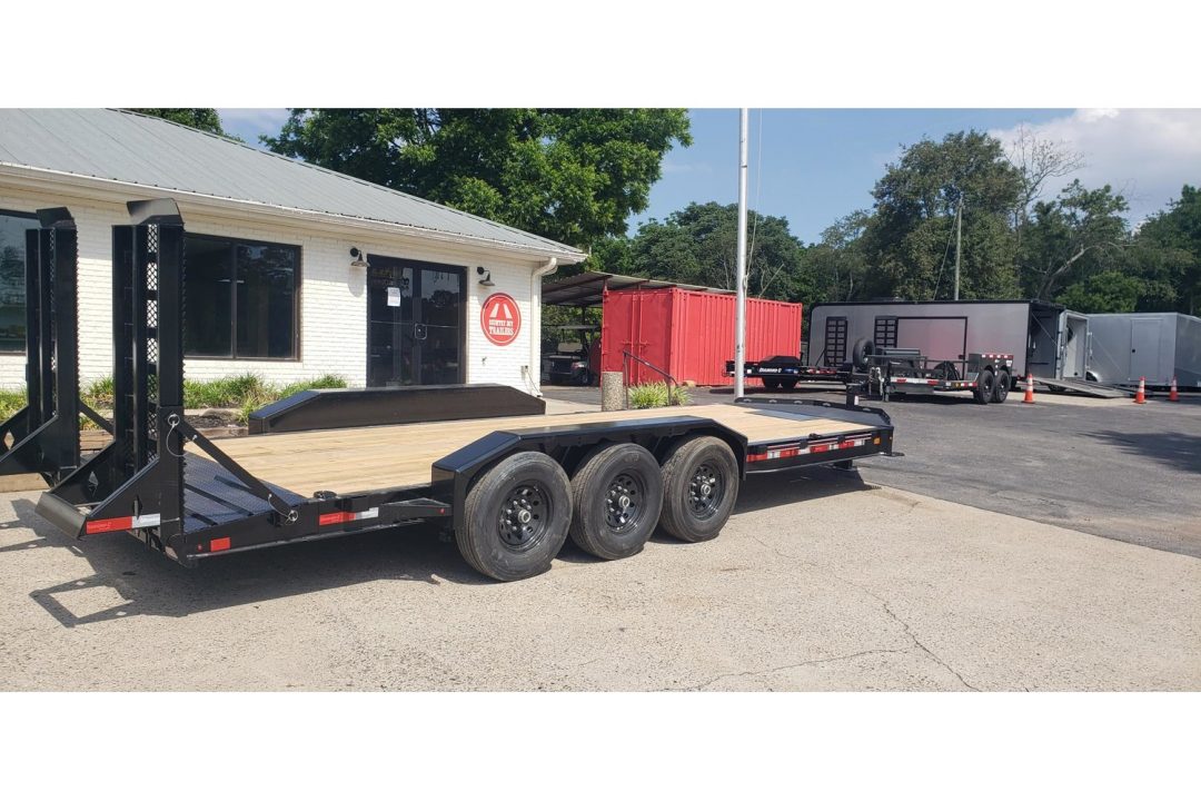 New 2026 Diamond C 82'x22' Equipment, Triple Axle, 24k GVWR, Ramps LPX307