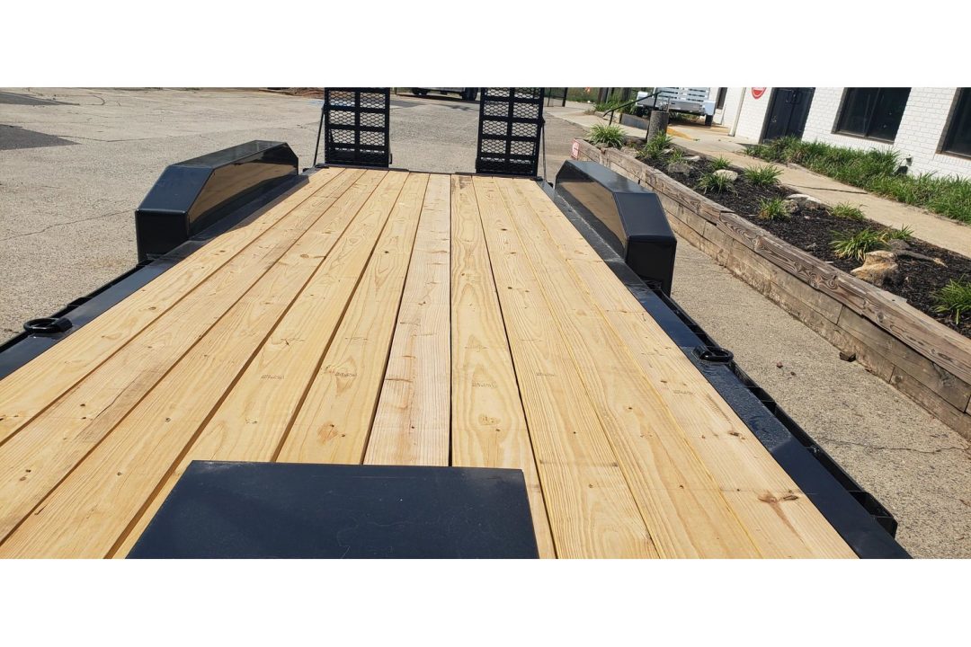 New 2026 Diamond C 82'x22' Equipment, Triple Axle, 24k GVWR, Ramps LPX307