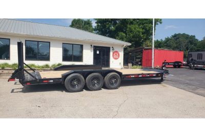 New 2026 Diamond C 82'x22' Equipment, Triple Axle, 24k GVWR, Ramps LPX307