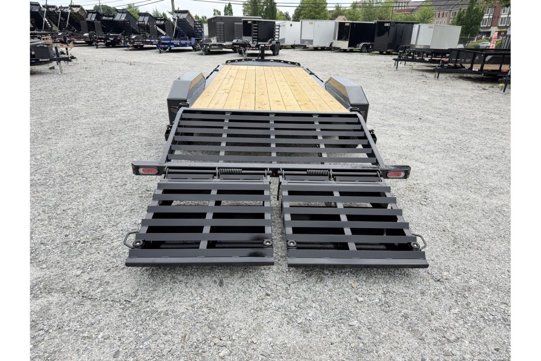 New 2026 Diamond C 20' Equipment, Hydr Jack, 20K GVWR, Max Ramps, LPX210