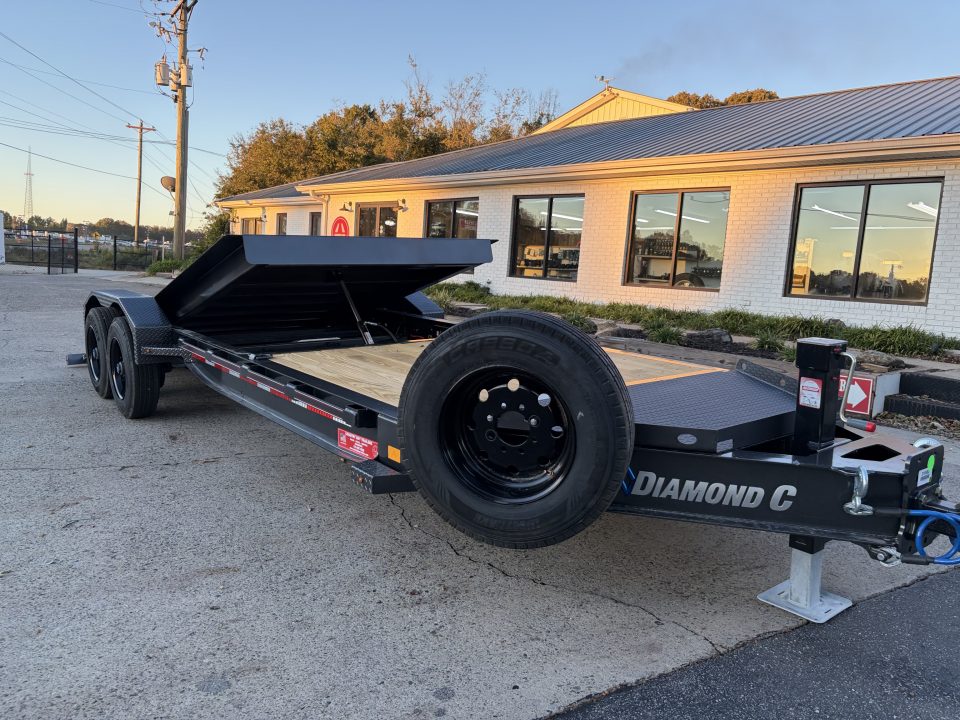 New 2027 Diamond C 82x22' Equipment, 16' Tilt, 6' Stationary HDT210