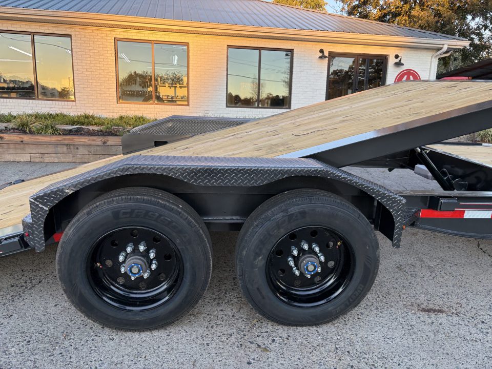 New 2027 Diamond C 82x22' Equipment, 16' Tilt, 6' Stationary HDT210