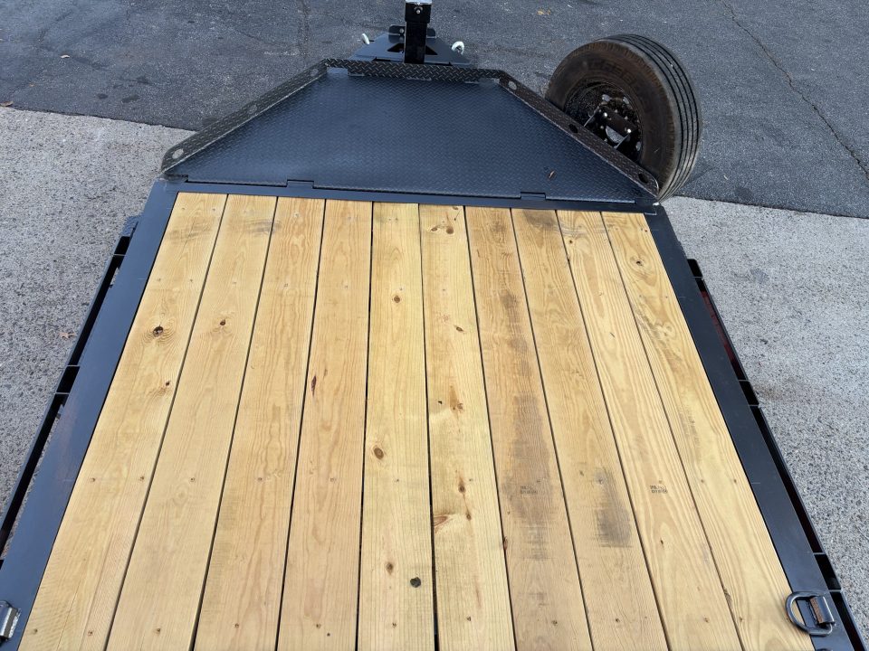 New 2027 Diamond C 82x22' Equipment, 16' Tilt, 6' Stationary HDT210