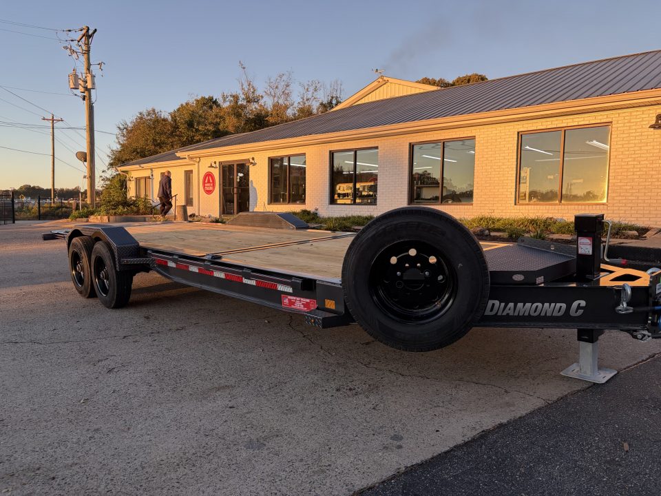 New 2027 Diamond C 82x22' Equipment, 16' Tilt, 6' Stationary HDT210