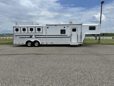 Used 2004 4-Star Trailers 4H 12' LQ Horse Trailer
