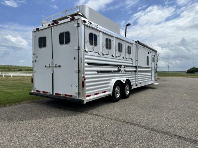 Used 2004 4-Star Trailers 4H 12' LQ Horse Trailer