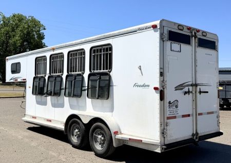 Used 2005 SilverLite Freedom 4 Horse Gooseneck Trailer