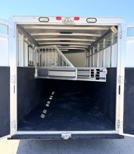 Used 2005 SilverLite Freedom 4 Horse Gooseneck Trailer