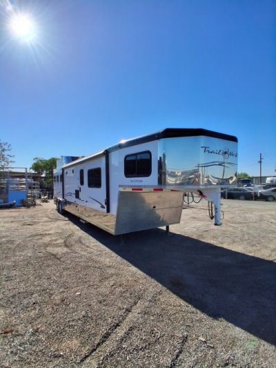 Used 2019 Trails West CLASSIC ALUMINUM 3H 16'LQ W/ SLIDE Horse Trailer