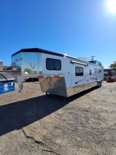 Used 2019 Trails West CLASSIC ALUMINUM 3H 16'LQ W/ SLIDE Horse Trailer