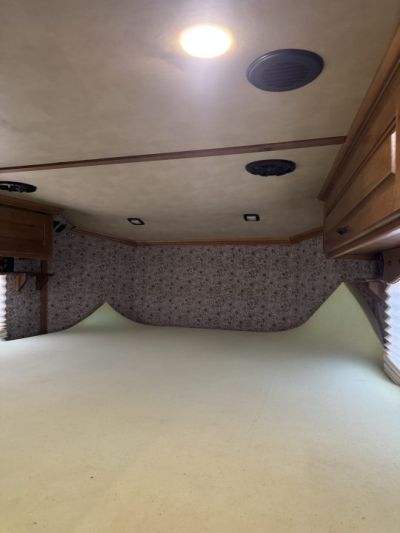 Used 2019 Trails West CLASSIC ALUMINUM 3H 16'LQ W/ SLIDE Horse Trailer