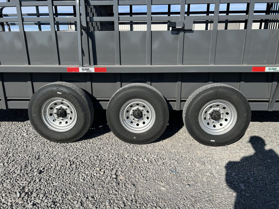 New 2026 Big Bend Triple Axle 11508 Livestock/ Show Cattle