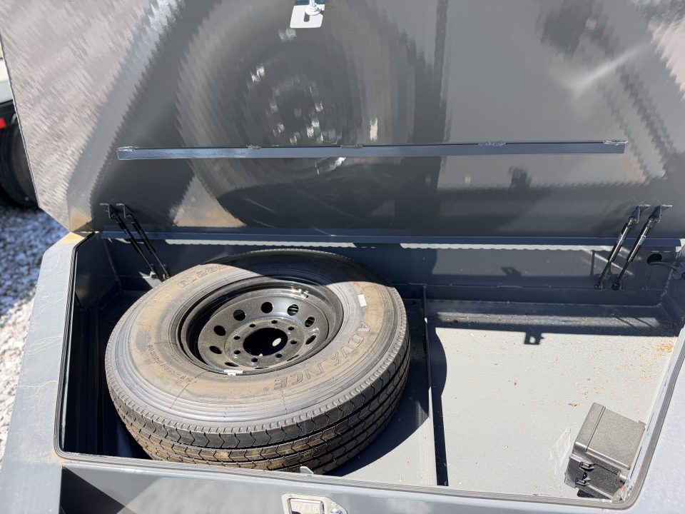New 2026 Top Hat 14EB-22MR 14K Equipment Trailer