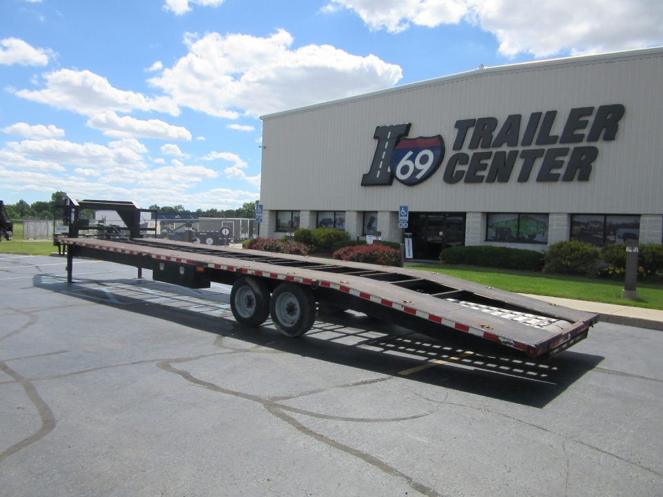Used 2017 Kaufman Trailers 8 x 34 Gooseneck Car Hauler Deckover Trailer 16K / Winch