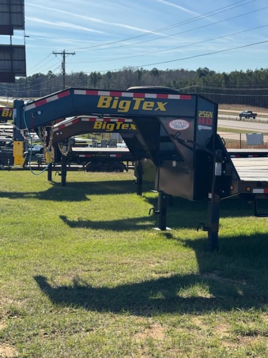 New 2026 Big Tex Trailers 25GN-25D5A Deckover Trailer