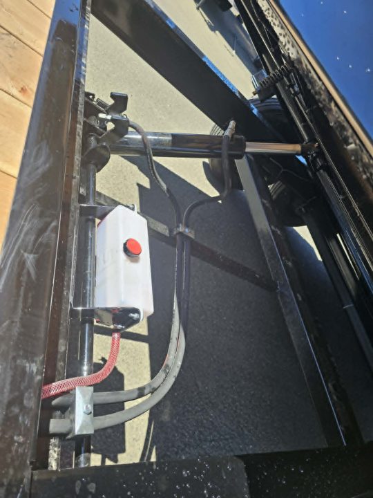 New SALE! SPLIT-TILT 2027 DOUBLE A CT147-20 82"X20' 17,500 GVWR EQUIPMENT TRAILER FENDER GUARDS