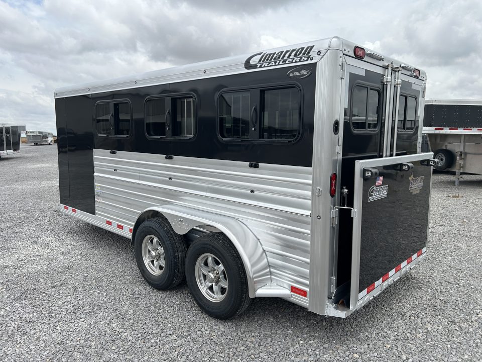 New 2027 Cimarron Showstar 050 Bumperpull Pen System