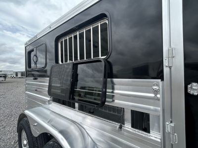 New 2027 Cimarron Showstar 050 Bumperpull Pen System