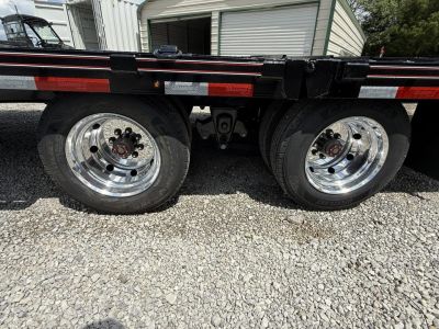 New 2026 Diamond C FMAX 212 32’ Flatbed Trailer, PACESETTER EDITION, LITHIUM BATTERY,DISC BRAKES, HYD JACKS AND DOVETAIL, 17.5 ALUMINUM OUTER WHEELS