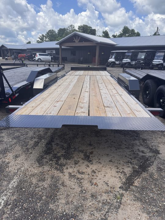 2026 Hillcrest Trailers photo 5