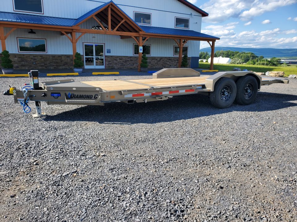New 2026 Diamond C Trailers HDT207 Equipment Split Tilt Trailer / 15,500 GVWR / 82"x20'