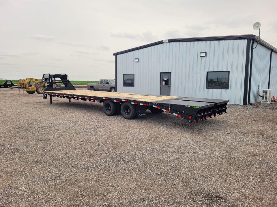 New 2027 Load Trail 102"x36' Gooseneck Deckover Trailer