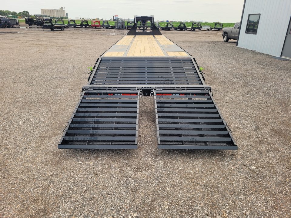New 2027 Load Trail 102"x36' Gooseneck Deckover Trailer