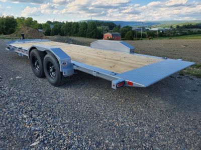New 2026 Diamond C Trailers HDT207 Equipment Split Tilt Trailer / 15,500 GVWR / 82"x22'