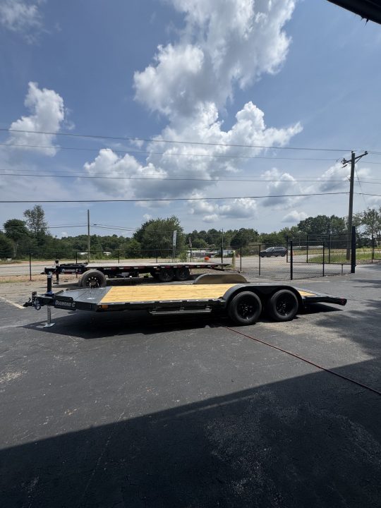 New 2027 Diamond C 18X83 Car Hauler, w/dove & ramps GTF235