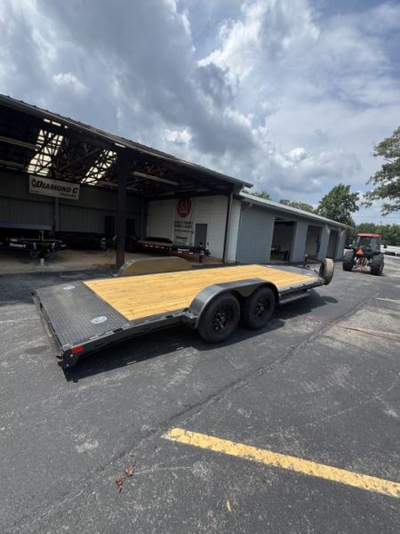 New 2027 Diamond C 18X83 Car Hauler, w/dove & ramps GTF235