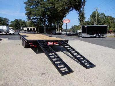 New 2026 Diamond C 20' Deckover Equipment, Slide-in Ramps DEC207