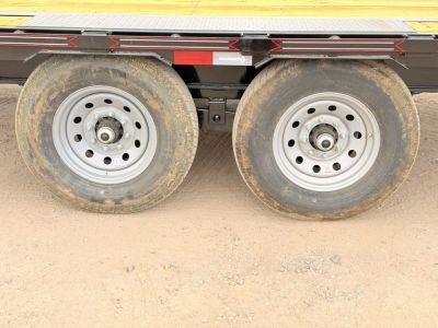 New 2027 Diamond T 8.5-28 Single Wheel Gooseneck Deckover Equipment Hauler W/ MAXX Ramps 16K GVWR