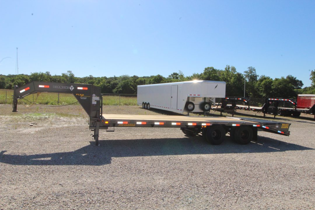 New 2026 Diamond T 10225DTF240 Flatbed Trailer