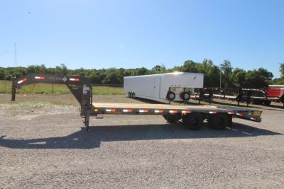 New 2026 Diamond T 10225DTF240 Flatbed Trailer