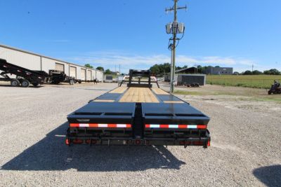 New 2026 Diamond T 10225DTF240 Flatbed Trailer
