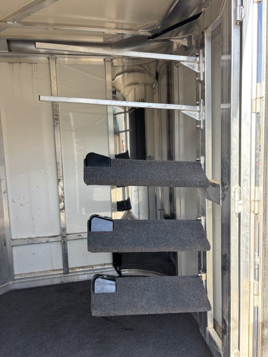 Used 2023 Cimarron Trailers Norstar Horse Trailer