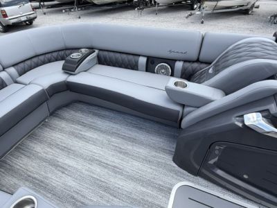 New 2026 Bennington 23 RSB TRITOON Pontoon Boat