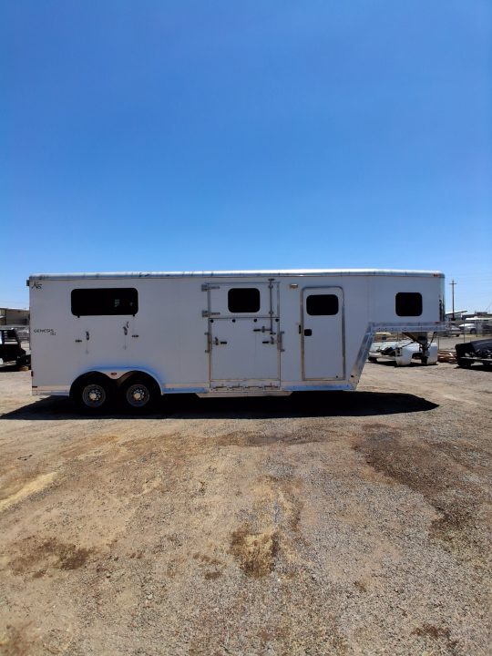 Used 2004 Kiefer Manufacturing 2+1 GOOSENECK Horse Trailer