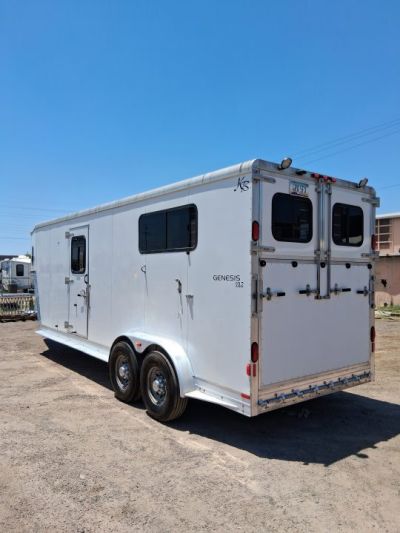 Used 2004 Kiefer Manufacturing 2+1 GOOSENECK Horse Trailer