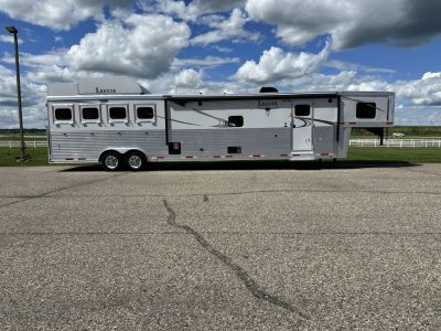 Used 2018 Lakota Bighorn 4H 17' LQ Horse Trailer